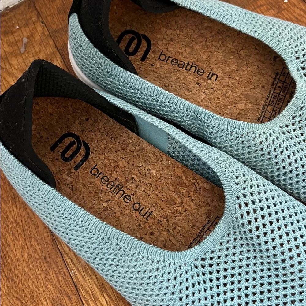 Mahabis breathable slipper